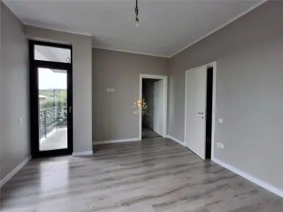 Casa de LUX construita si finisata impecabil!  Demisol-4 camere -3 bai- Bucium Visani.Comision 0!MUTARE IMEDIATA! - Iasi