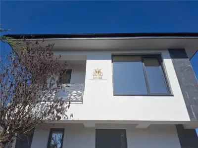 Casa de LUX construita si finisata impecabil!  Demisol-4 camere -3 bai- Bucium Visani.Comision 0!MUTARE IMEDIATA! - foto 2