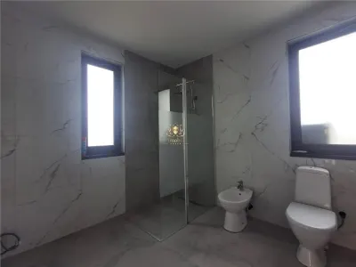 Casa eleganta 4 camere cu 600mp teren.Bucium Visani.Mutare imediata! - foto 5