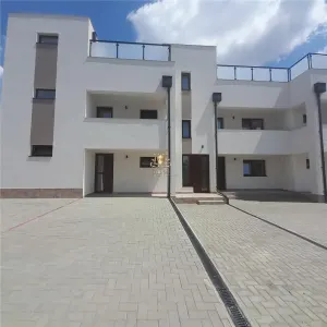 Apartament 3 camere LUX cu bucatarie mobilata si 151mp teren- Popas Pacurari linga Mega Image. - foto 14