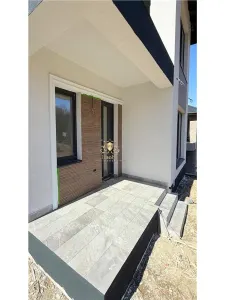 Rate la dezvoltator -  Vila cu etaj 4 camere la  intrare in  Barnova cu priveliste panoramica! Tva inclus. - foto 2