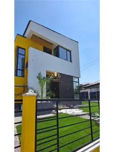 Casa moderna de LUX Bucium Visani la asfalt! Mutare rapida! - Iasi