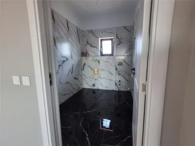 Casa pe parter  4 camere cu finisaje de lux- Bucium Visani mutare imediata! Comision 0! - foto 10