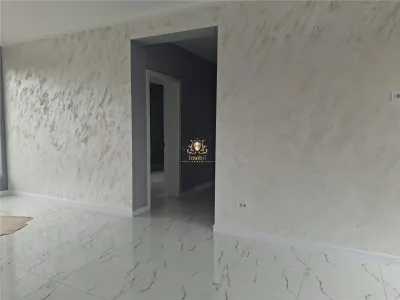 Casa 4 camere 2 bai si dresing.Finisaje de Lux Bucium Visani. - foto 3