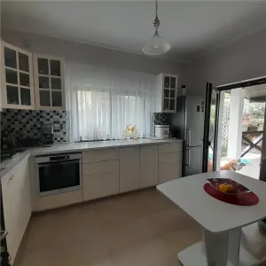 Casa cu 5 camere linga Hanul Trei Sarmale cu 645 mp teren.  Persoana fizica! - foto 4