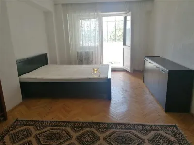 Apartament 3 camere PacurariI KAUFLAND liber! Compartimentare generoasa! - foto 5