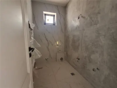 Casa  la pret de apartament parter la asfalt! -Finalizata! - foto 4