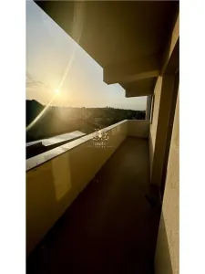 Apartament 3 camere spatios la doar 78000 euro! 5 minute de Lidl Poitiers. Vila cu 6 apartamente! - foto 8
