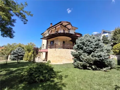 Vila eleganta -  proiect deosebit crama garaj sala de fitnes foisor si 825m teren Plopii fara sot Bucium - foto 11