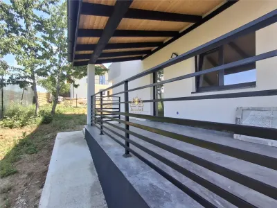 Casa 4 camere LUX  Visan la asfalt ! Mutare rapida! - foto 9