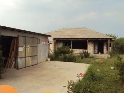 Casa in constructie si hala, Suraia - Suraia