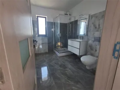 Casa 3 camere  Visan la asfalt !  Pret de apartament! Mutare rapida! - foto 5