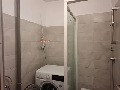 Apartament 3 camere, et 3, CT, balcon mare, doua bai - foto 7