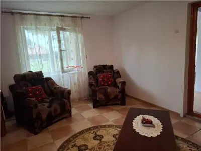 Casa Gugesti, sat Oreavu, 1870 mp teren - foto 4