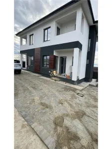 Casa tip duplex la asfalt  Bucium Visani finalizata! - foto 2