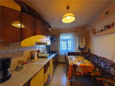 Apartament 4 camere, et 3, CT, izolat ext, Est, bdul Brailei - foto 4