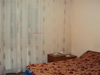 Apartament 3 camere, et 6, CT, Scoala nr 9 - foto 2