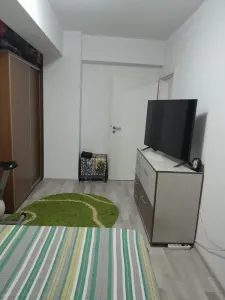 Apartament tip studio,Tractorul-Maurer, etajul 2,mobilat,parcare,129000 Euro - foto 6
