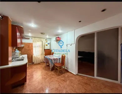 Apartament  2 camere decomandat 52 mp ,Alba Iulia - Alba Iulia