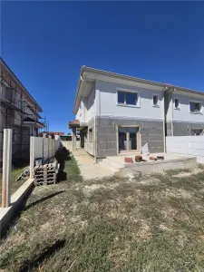 DUPLEX DESPARTIT - ZONA FOARTE BUNA - POSIBILITATE ALEGERE FINISAJE - foto 9