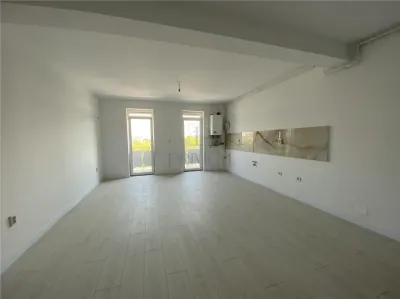 Giroc, apartament 2 camere, etaj 1, centrala proprie, parcare - foto 1
