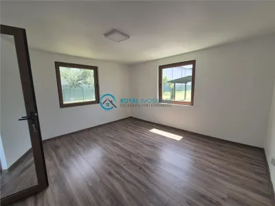 Royal Imobiliare - Vanzare Spatiu Birouri Zona Vest - foto 12