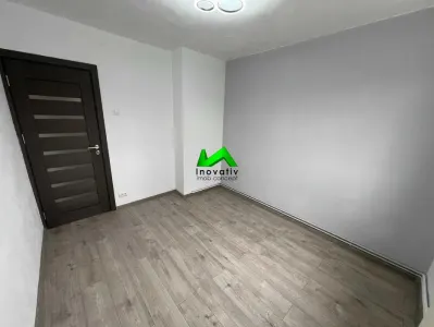 Apartament de vanzare 2 camere pivnita Sibiu Rahovei - foto 6