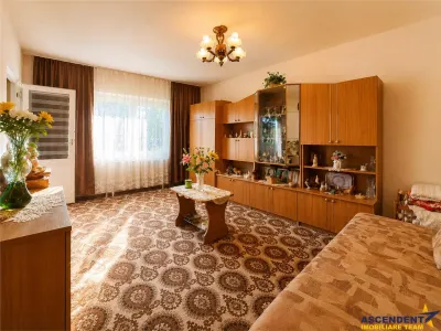 Apartament 2 camere, decomandat, etaj 2,  Lenin, Sfantu Gheorghe - foto 5