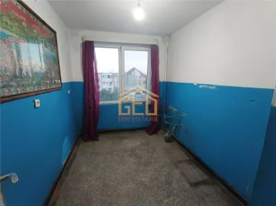 Apartament 3 camere in Moldova Noua - foto 6