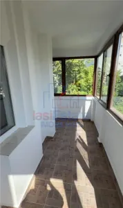Zona Nicolina - Apartament 3 camere decomandat cu Boxa si 2 locuri de parcare - foto 8