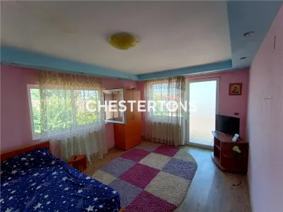 Casa deosebita cu etaj si mansarda plus anexa de 44mp si curte de peste 200mp in Sintesti ILFOV la 3 minute de loc. Jilava. - foto 7