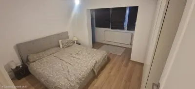 Decomandat cu 2 bai si 2 balcoane, mobilat si utilat - Timisoara