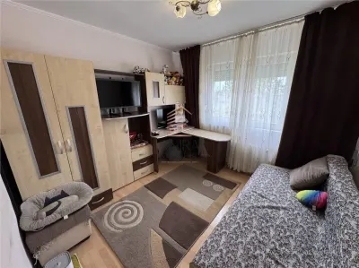 Apartament cu 2 camere tip Z , zona rogerius - foto 3