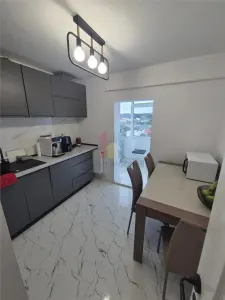 MOBILAT si UTILAT! Apartament 3 camere, zona Buzaului - foto 8