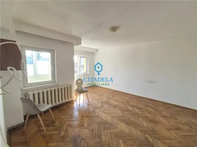 Apartament 2 camere, decomadat, 56 mp util etaj 1, 68000 euro - Alba Iulia