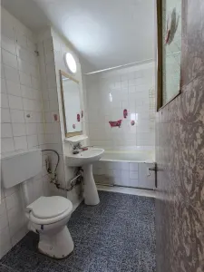 Apartament 2 camere, decomadat, 56 mp util etaj 1, 68000 euro - foto 12