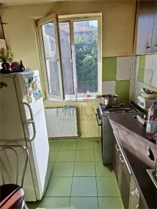 Circumvalatiunii, apartament 2 camere, decomandat, etaj 3 - foto 4
