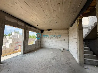 Royal Imobiliare - Vanzare Vila P+M in Strejnicu - foto 4