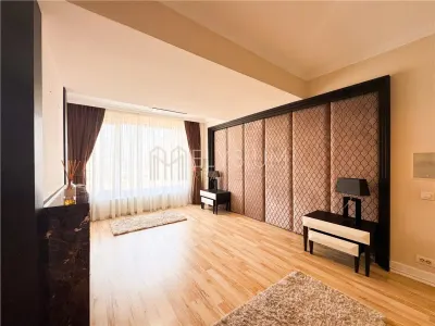 Apartament de inchiriat Triplex 4 Camere Herastrau North Area Lake View - foto 25