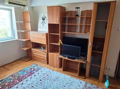 Apartament 3 camere in Ploiesti, zona centrala - foto 2