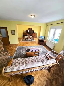O proprietate rara | Locuinta generoasa + spațiu comercial cu acces din strada - foto 3