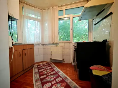 Apartament decomandat cu 2 camere de vanzare, Et 1 zona Nord - foto 6