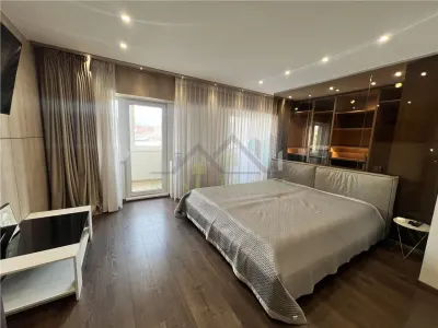Apartament 4 camere decomandat intrare Racadau - foto 4