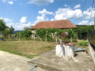 RECO Casa  in Tiganesti de Cris , renovata, teren mare si toate utilitatile - foto 8