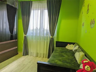 GIROC - ESS0 - 3 CAMERE - 2 BAI - DRESSING - TERASA - ET 4 LIFT - LOC PARCARE - foto 5