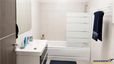 Resedinta moderna, 3 camere,  gradina imprejmuita,40mp, parcare privata, Tractorul, Brasov - foto 8