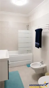 Resedinta moderna, 3 camere,  gradina imprejmuita,40mp, parcare privata, Tractorul, Brasov - foto 9