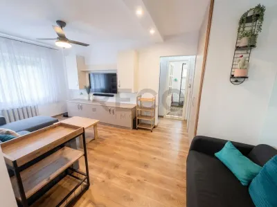 RECO, Apartament 3 camere, decomandat, renovat complet, etaj intermediar - foto 8