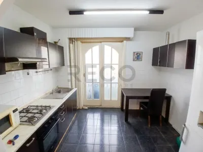 RECO Apartament cu 3 camere decomandat etaj 2 bloc cu lift zona cicero - foto 1