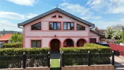Casa Iasi Tatarasi Aviatiei, S.u 178 mp, 6 camere, Garaj, Beci,0% Comision - Iasi